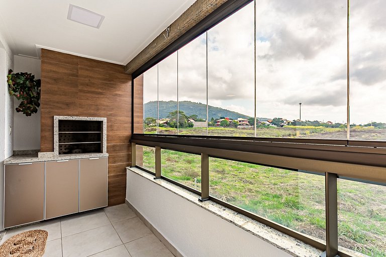 Me2 | APT 1Q | Modern and cozy close to the BEACH in a COMPL