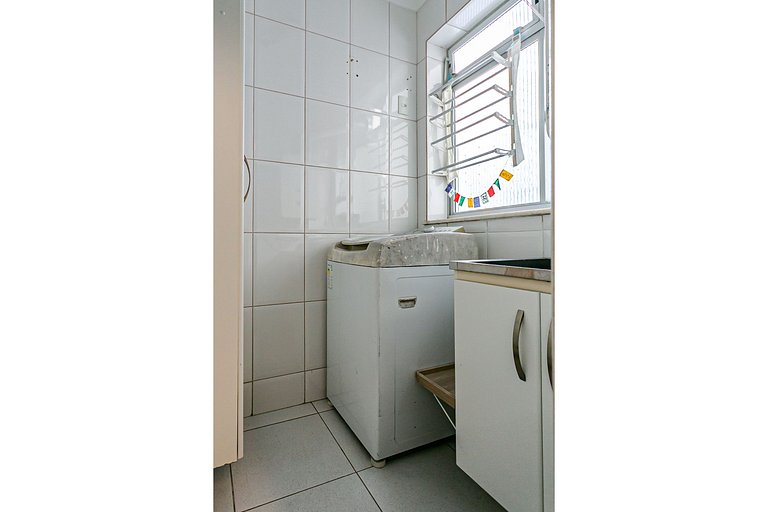 Dining | Partial Sea View | Walkable #CA28