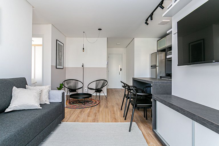 Dining | Near Mall | Walkable #CA38