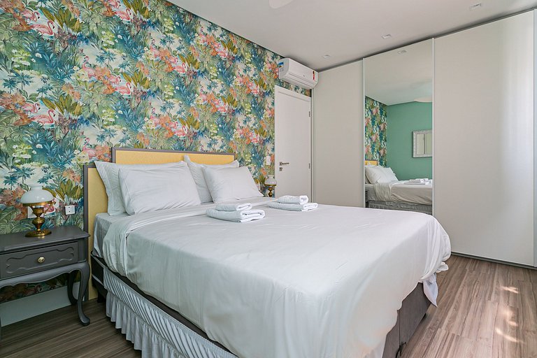 Partial SEA view in great location #CA24