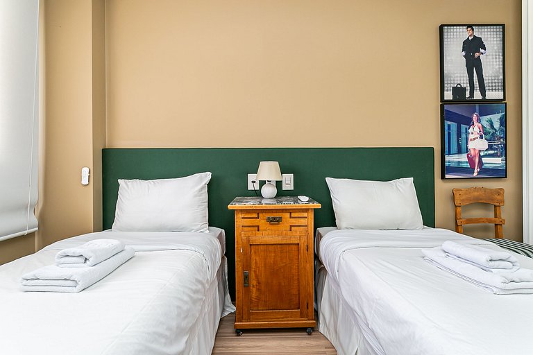 Partial SEA view in great location #CA24