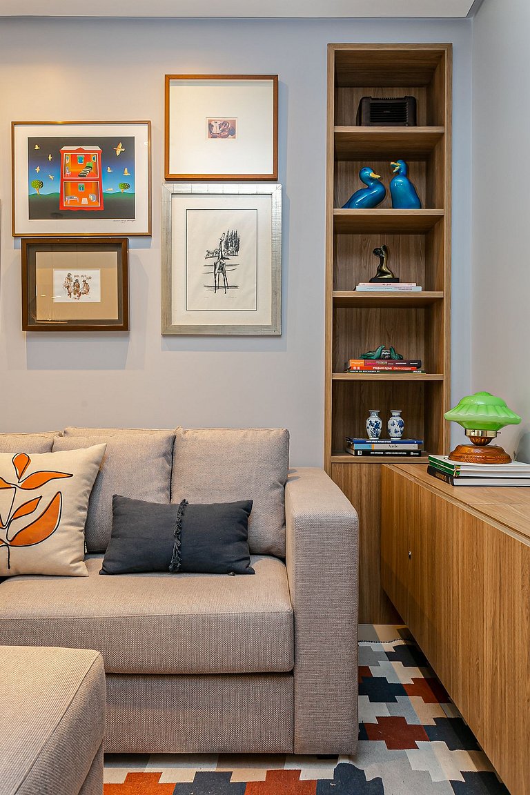 Partial SEA view in great location #CA24