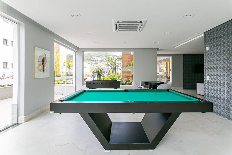 Partial SEA view in great location #CA24