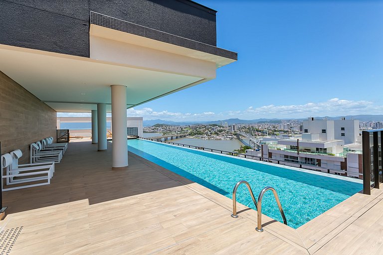 Pool with Sea View | WI-FI 200MB | Foodhall #TT3