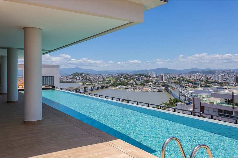 Pool with Sea View | WI-FI 200MB | Foodhall #TT5