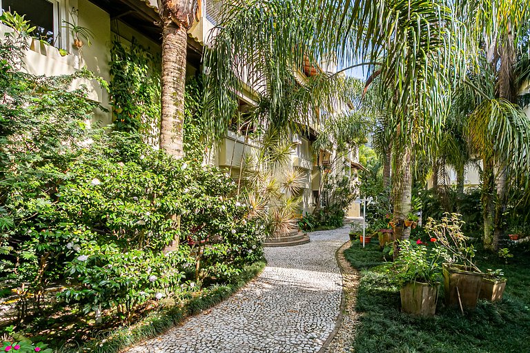 Duplex with Barbecue on Balcony #LA11