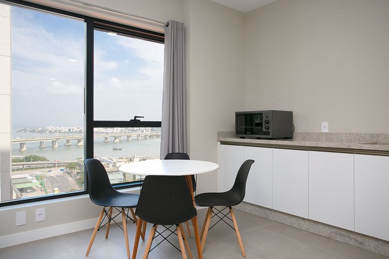 WI-FI 500mb | SEA and Bridge Views #CA51