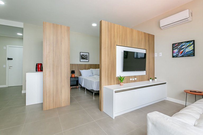 WI-FI 500mb | SEA and Bridge Views #CA51