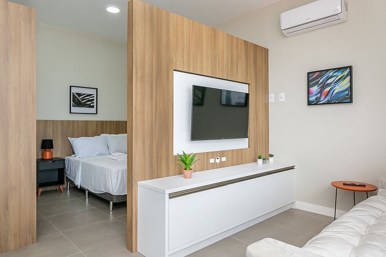 WI-FI 500mb | SEA and Bridge Views #CA51