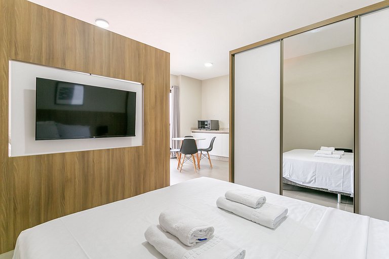 WI-FI 500mb | SEA and Bridge Views #CA51