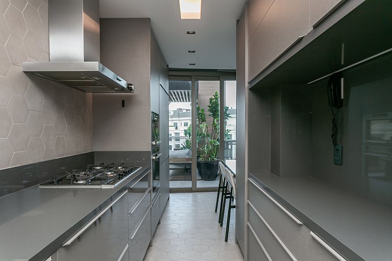 Penthouse with partial SEA view and Jacuzzi #JA28