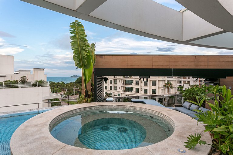 Penthouse with partial SEA view and Jacuzzi #JA28