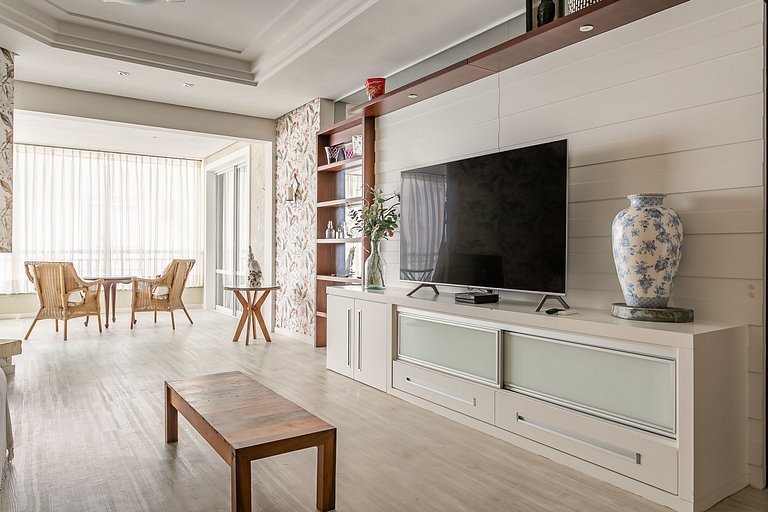 Apartment 500m from P12 in Jurerê #JA25D