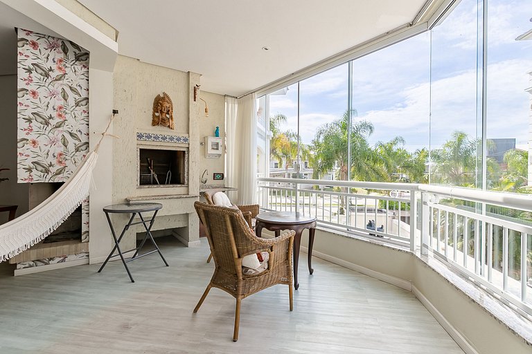 Apartment 500m from P12 in Jurerê #JA25D