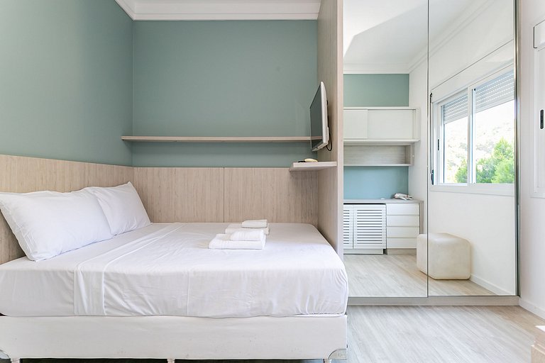 Apartment 500m from P12 in Jurerê #JA25D