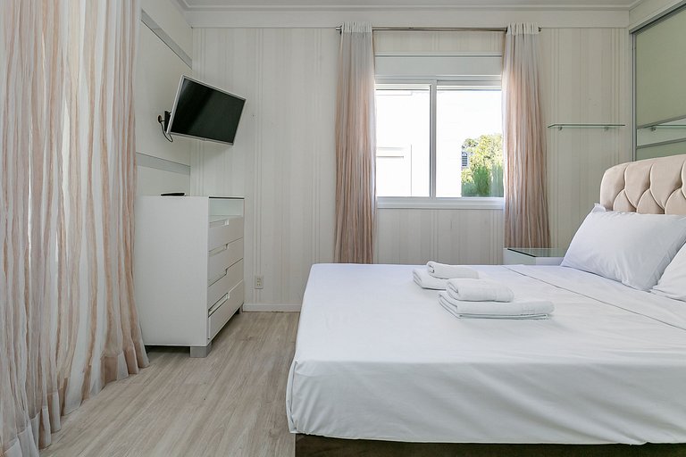 Apartment 500m from P12 in Jurerê #JA25D