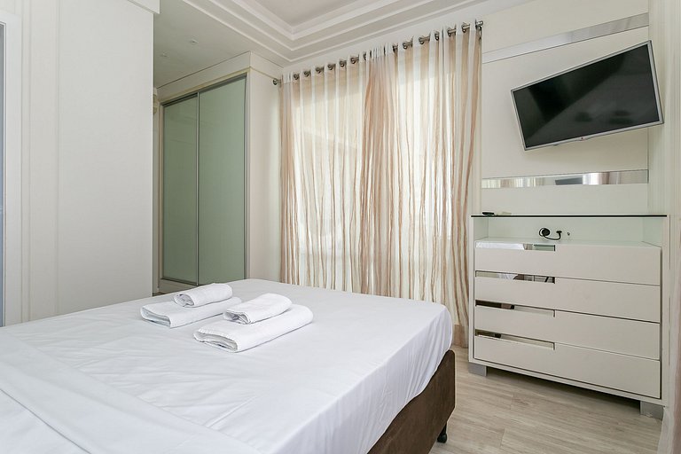 Apartment 500m from P12 in Jurerê #JA25D