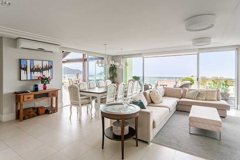 SEA Front Penthouse | WI-FI 600mb | Pool #CSA03