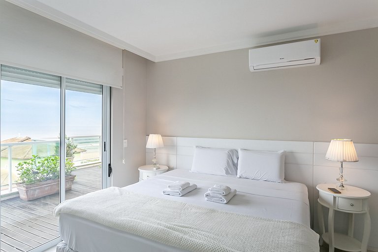 SEA Front Penthouse | WI-FI 600mb | Pool #CSA03