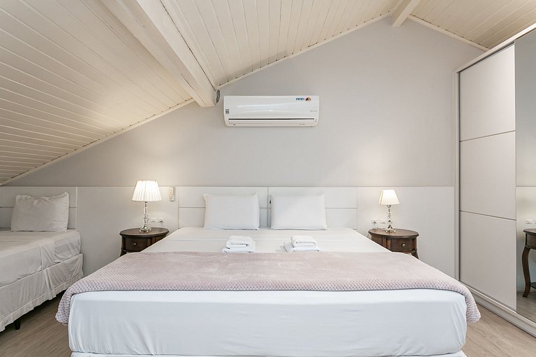 SEA Front Penthouse | WI-FI 600mb | Pool #CSA03