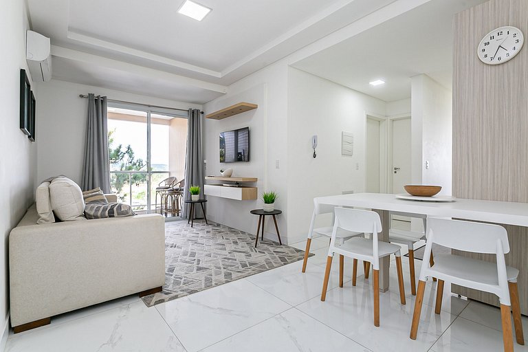 500m to Beach | Dining | Walkable #CANA13