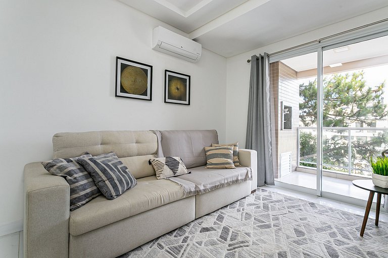500m to Beach | Dining | Walkable #CANA13