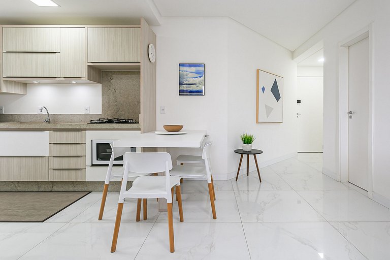 500m to Beach | Dining | Walkable #CANA13