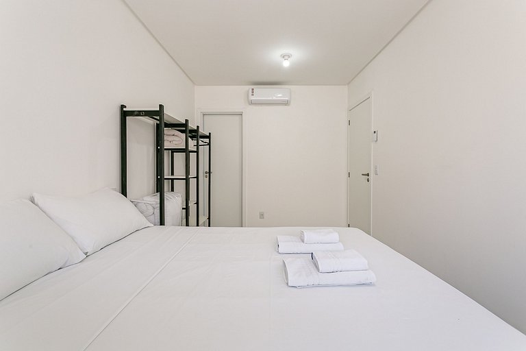 WI-FI 800MB | 500m from Ingleses Beach #IA26