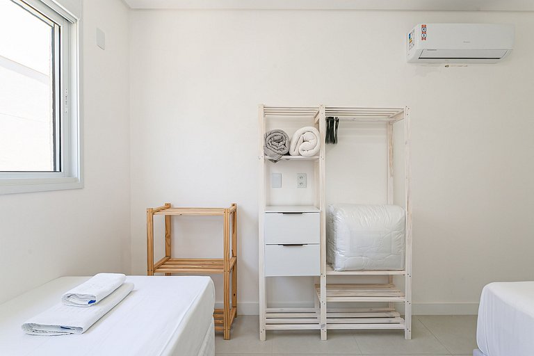 WI-FI 800MB | 500m from Ingleses Beach #IA26