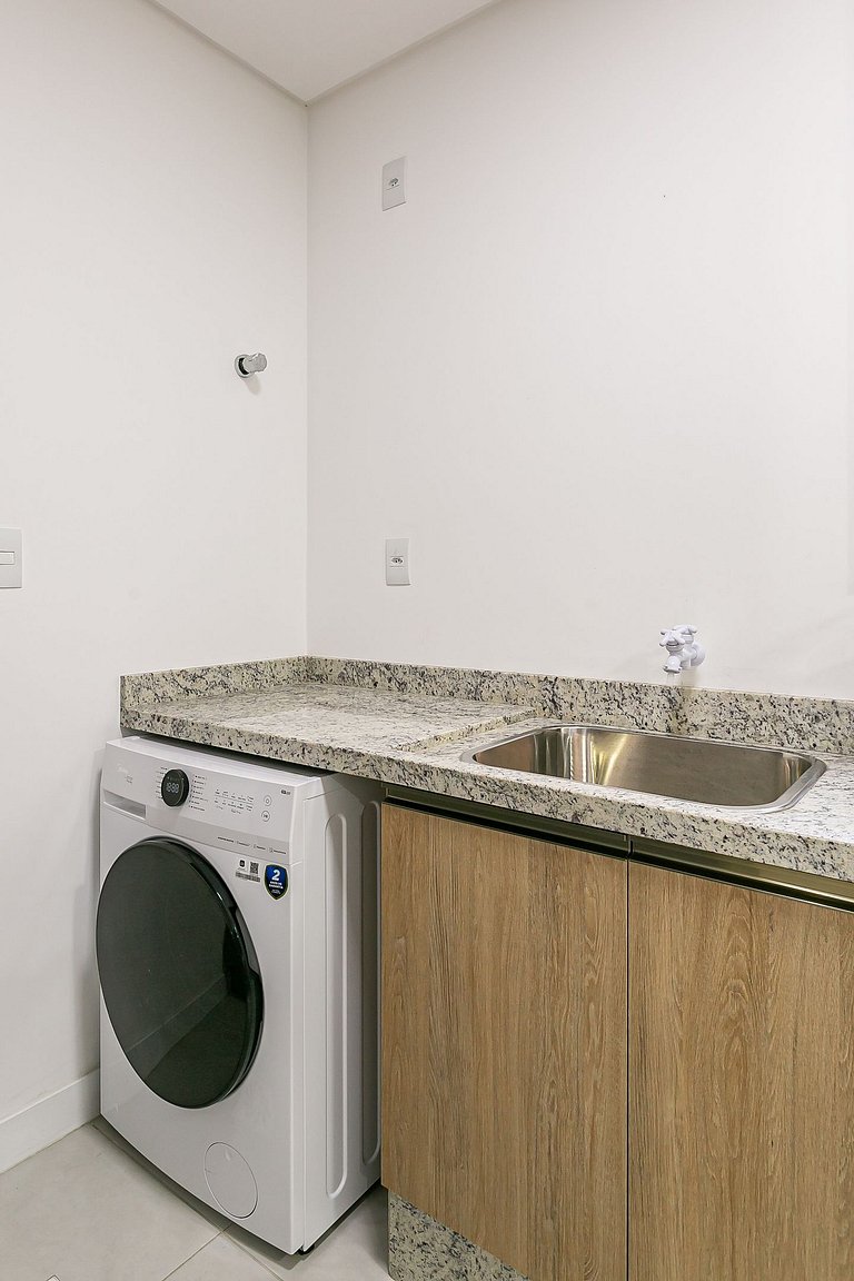 WI-FI 800MB | 500m from Ingleses Beach #IA26