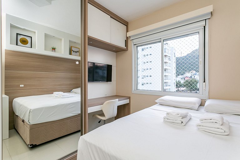 Smart TV de 50" | 500 metros da UFSC #TRINA03D