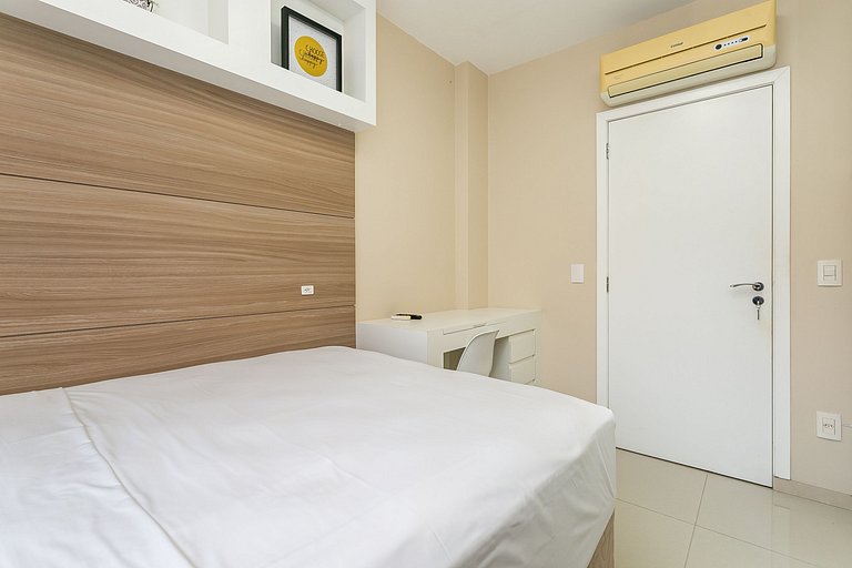 Smart TV de 50" | 500 metros da UFSC #TRINA03D