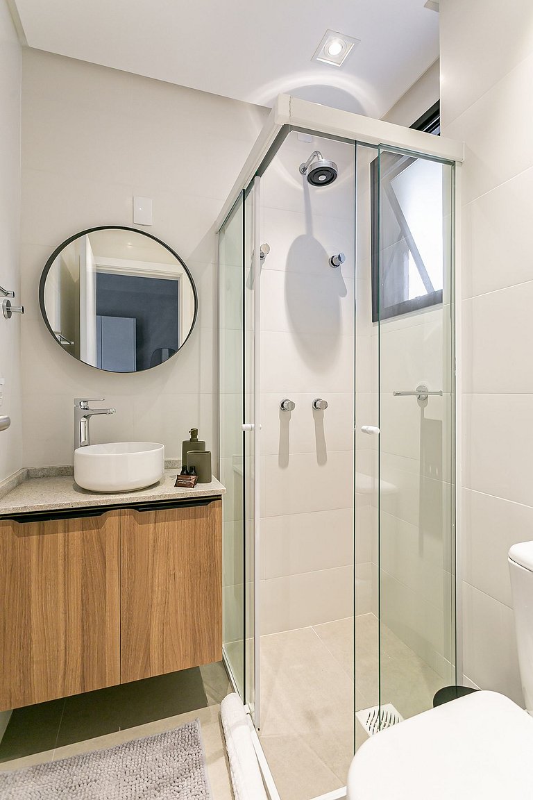 WIFI 1000MB | Swimming Pool | 50” Smart TV #CHA08D