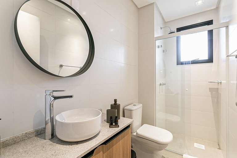 WIFI 1000MB | Swimming Pool | 50” Smart TV #CHA08D