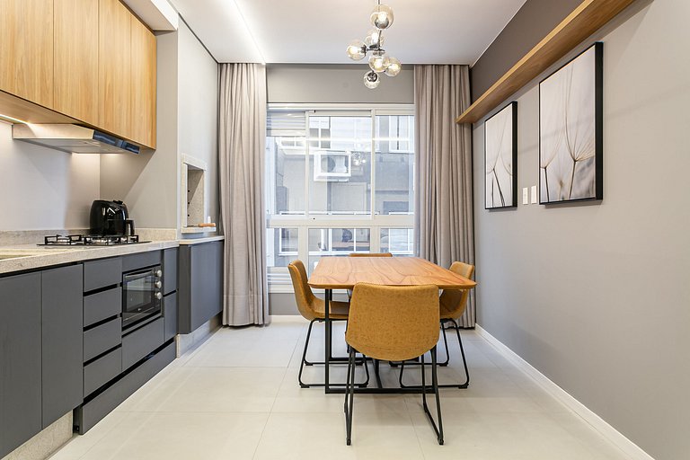 43" Smart TV | Split AC | 500mb Wi-Fi #TRINA04