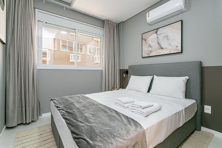 43" Smart TV | Split AC | 500mb Wi-Fi #TRINA04