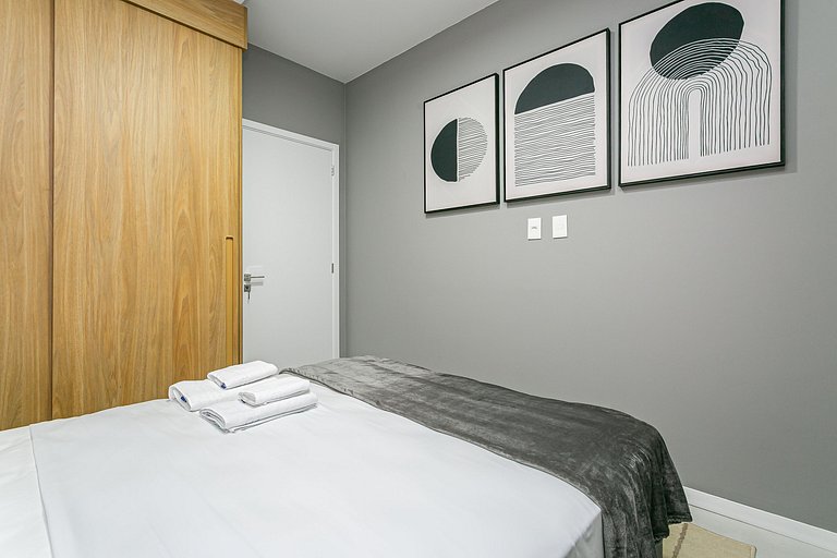 43" Smart TV | AC Split | 500mb WI-FI #HoutBay