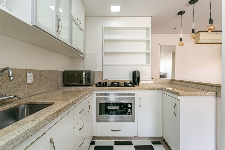 WI-FI 600MB | 200m from Beiramar Ave | Pool #CA83