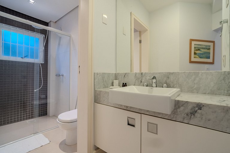 Condominium House | Pier at Lagoon #LA15