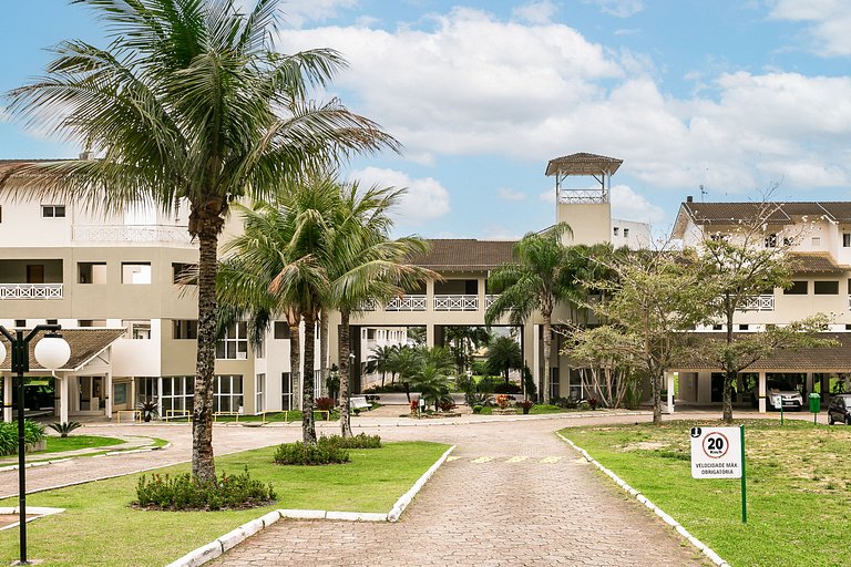Condominium House | Pier at Lagoon #LA15