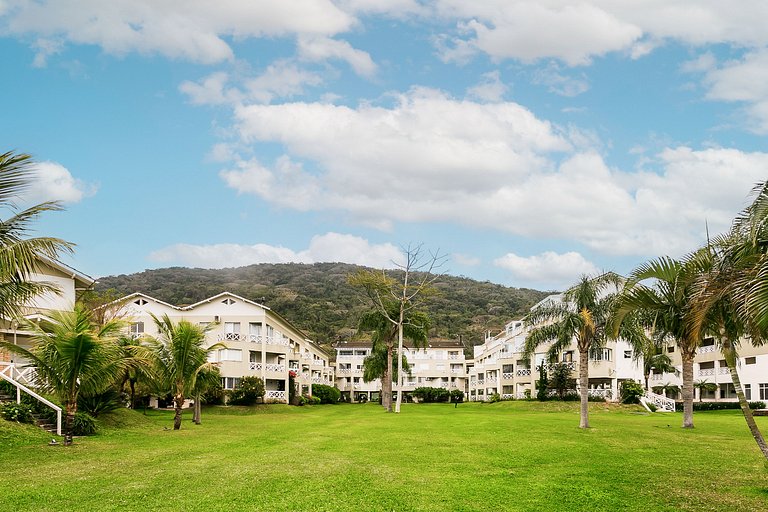 Condominium House | Pier at Lagoon #LA15