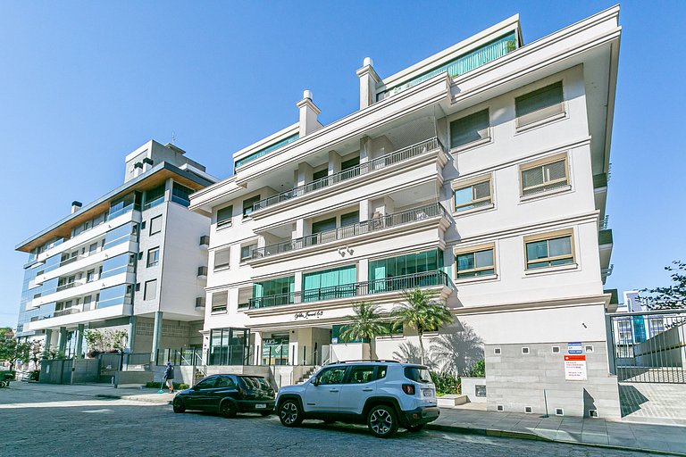 250m from Jurerê Beach | WI-FI 300mb #JA40