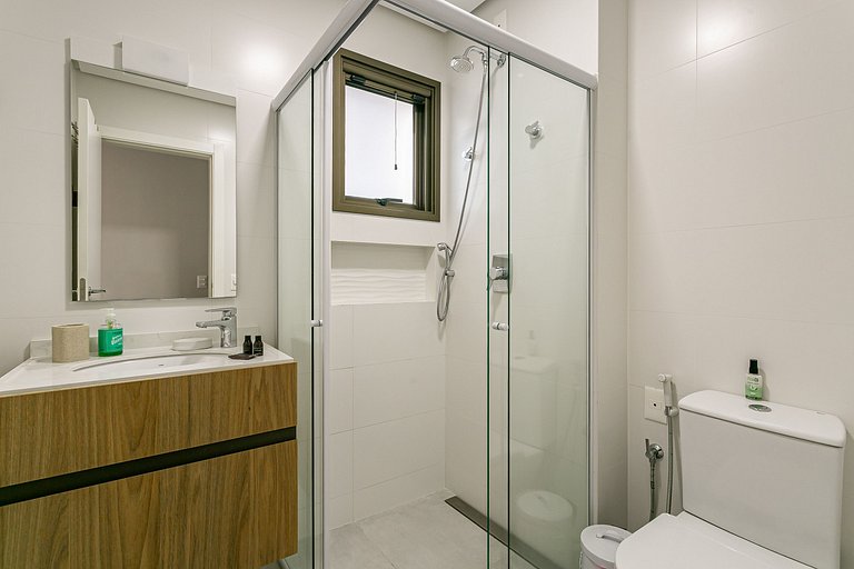 250m da Praia de Jurerê | WI-FI 300MB #JA40