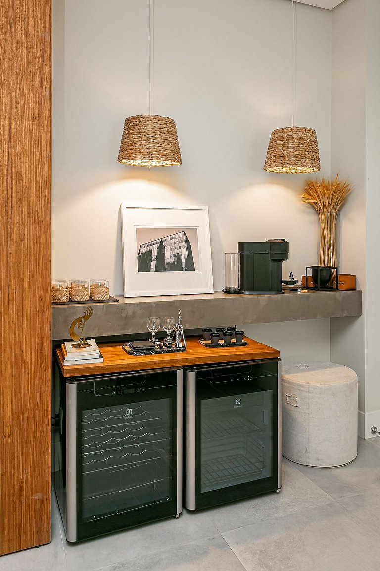 250m da Praia de Jurerê | WI-FI 300MB #JA40