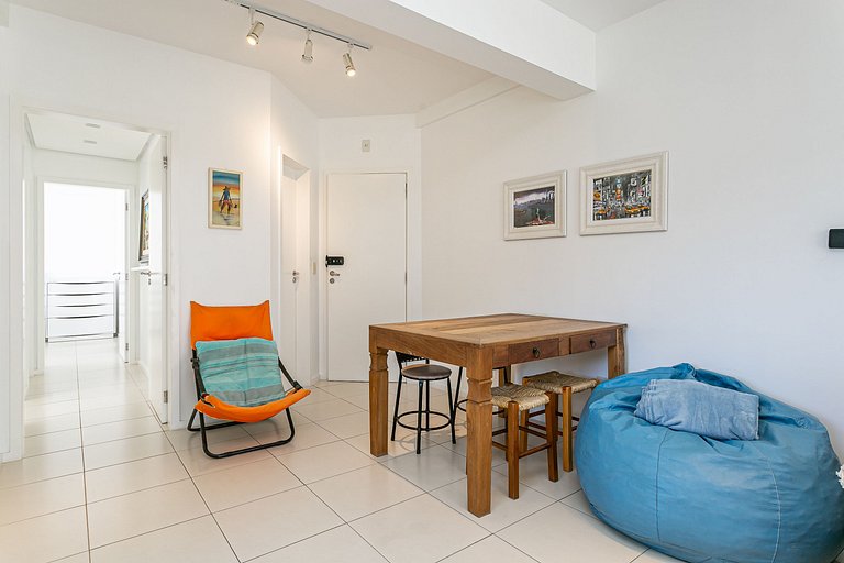 Penthouse with Partial Sea View #TRINA01