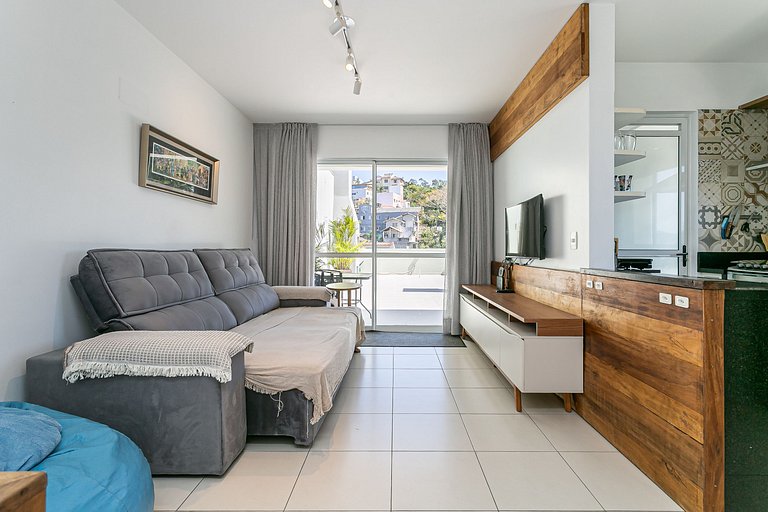 Penthouse with Partial Sea View #TRINA01