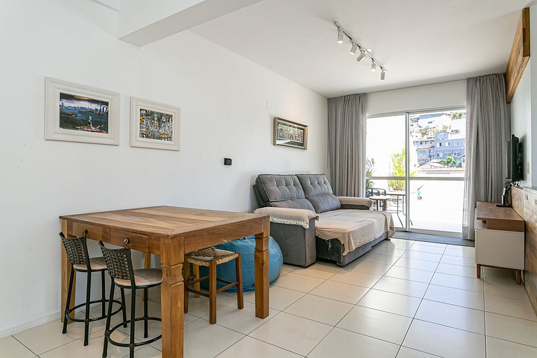 Cobertura com Vista Parcial do Mar #TRINA01