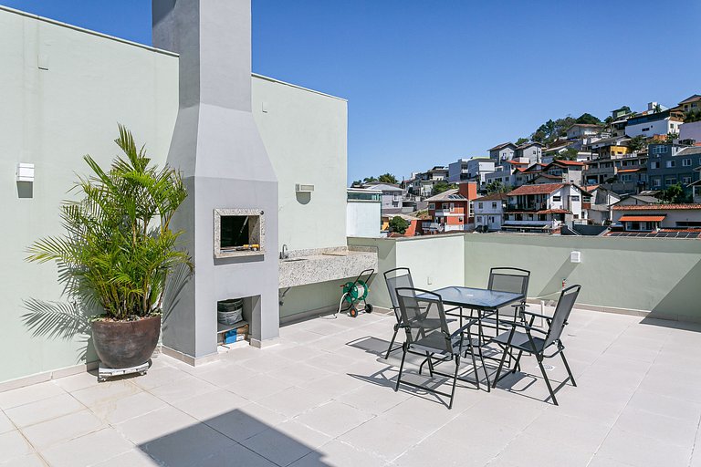 Penthouse with Partial Sea View #TRINA01