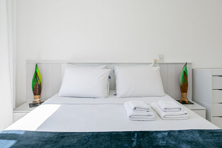 Penthouse with Partial Sea View #TRINA01