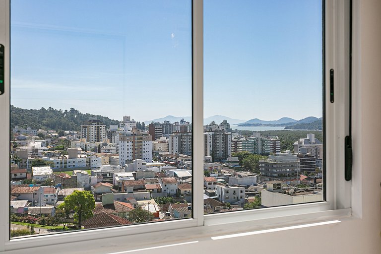 Penthouse with Partial Sea View #TRINA01